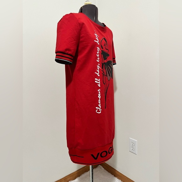 Red Tricotto Glam Dress with Black Accents - Picture 5 of 12